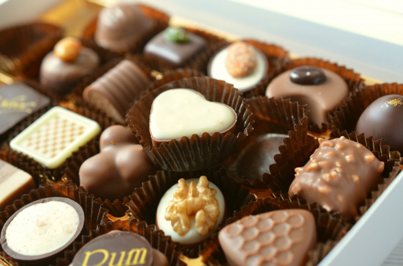 boulangerie-ST PIERRE-min_chocolates_food_candy_calories_nibble_chocolate_heart-782043